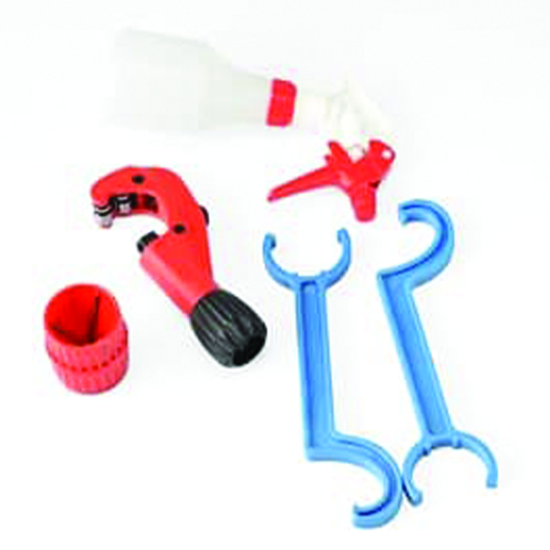 1-1/2" TOOL KIT FASTPIPE, (2) F4020 SPANNER, F0140 CUTTER, F0141 DEBURR, SP. BOTTLE, non returnable